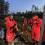 Спасатели помогли пожилому мужчине, заблудившемуся в лесу
